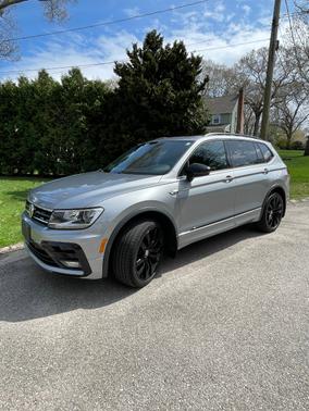 Silver 2020 Volkswagen Tiguan 2.0T SE R-Line Black