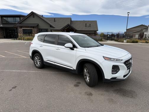 2019 Hyundai SANTA FE SE 2.4