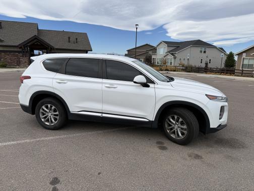 2019 Hyundai SANTA FE SE 2.4