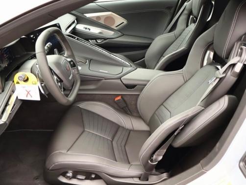 2024 Chevrolet Corvette Stingray w/2LT