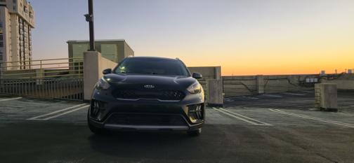 Black 2020 Kia Niro LX