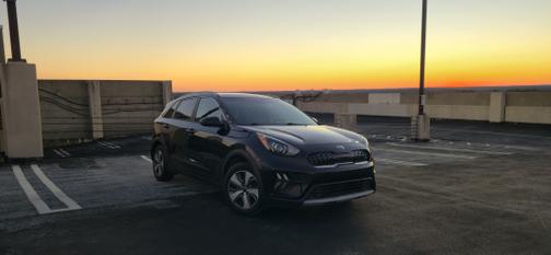 Black 2020 Kia Niro LX