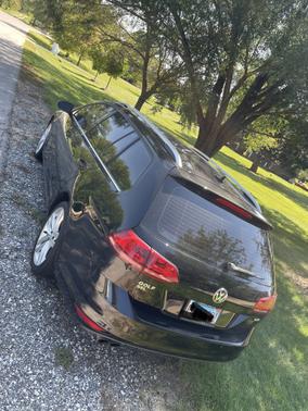 2016 Volkswagen Golf SportWagen TSI Limited Edition