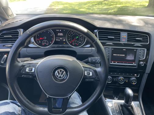 2016 Volkswagen Golf SportWagen TSI Limited Edition