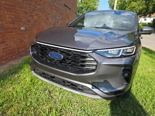 Gray 2025 Ford Escape ST-Line Elite
