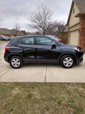 Black 2019 Chevrolet Trax LS