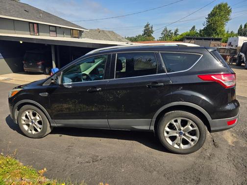 Black 2013 Ford Escape SEL
