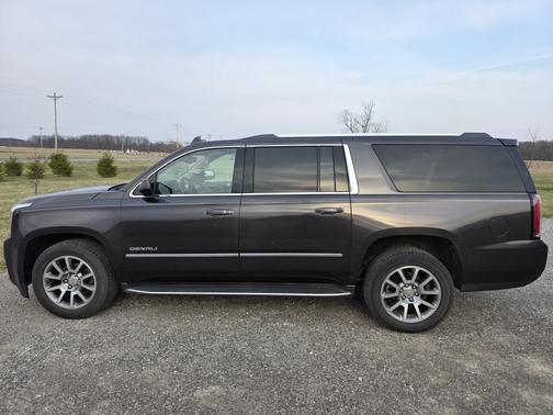 2017 GMC Yukon XL Denali