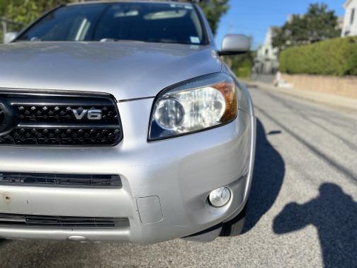 2006 Toyota RAV4 Sport
