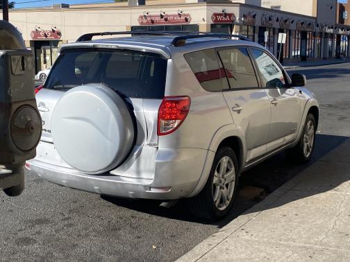 2006 Toyota RAV4 Sport