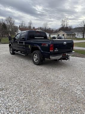 2005 Ford F-250 Lariat Crew Cab Super Duty