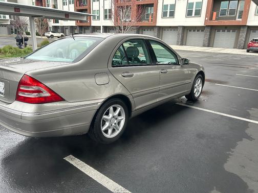 2003 Mercedes-Benz C-Class C320
