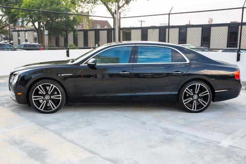 2014 Bentley Flying Spur Base