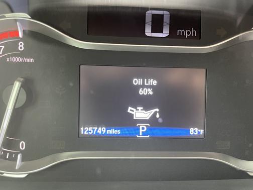 White 2017 Honda Pilot Elite