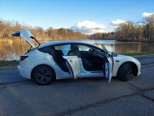 2022 Tesla Model 3 Long Range