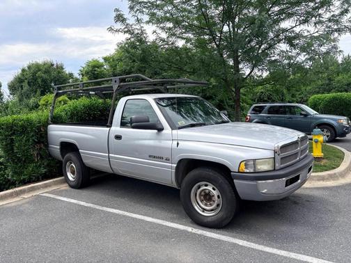 Silver 2001 Dodge Ram 2500 Base