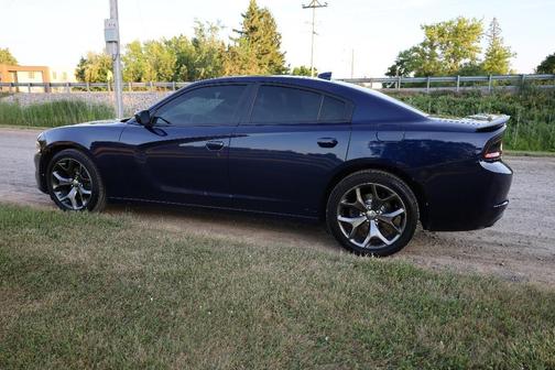 Blue 2016 Dodge Charger SXT