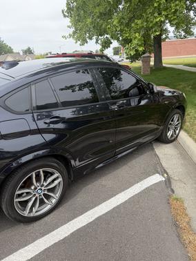 Black 2018 BMW X4 M40i