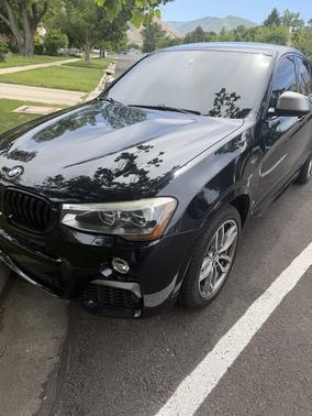 Black 2018 BMW X4 M40i