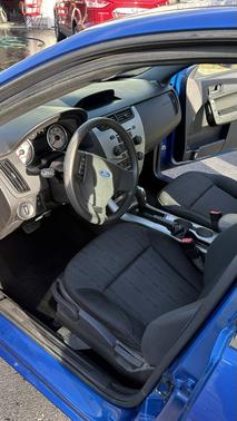 Blue 2010 Ford Focus SE