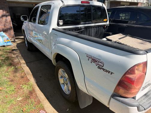White 2007 Toyota Tacoma PreRunner