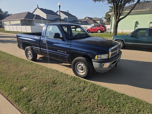 Blue 2001 Dodge Ram 1500 Base