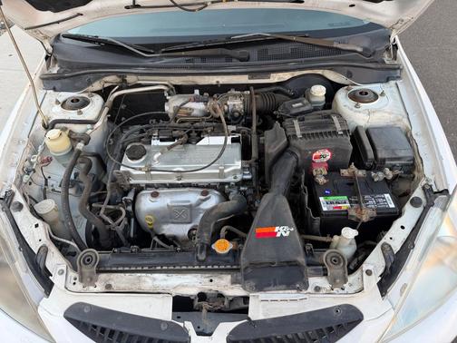 White 2005 Mitsubishi Lancer ES