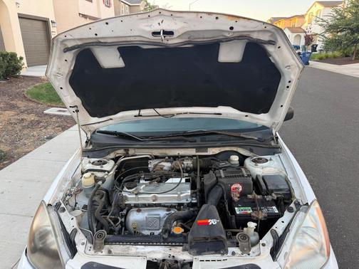 White 2005 Mitsubishi Lancer ES