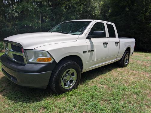 White 2009 Dodge Ram 1500 ST Quad Cab