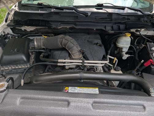 White 2009 Dodge Ram 1500 ST Quad Cab