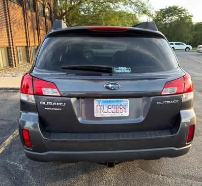 Gray 2011 Subaru Outback 2.5 i Premium