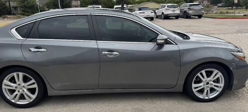Gray 2016 Nissan Altima 3.5 SL