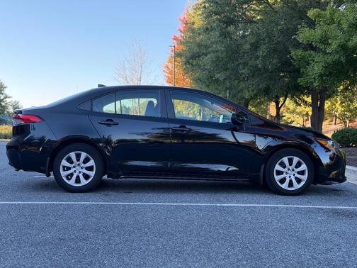 Black 2023 Toyota Corolla LE