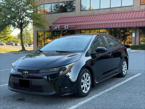 Black 2023 Toyota Corolla LE