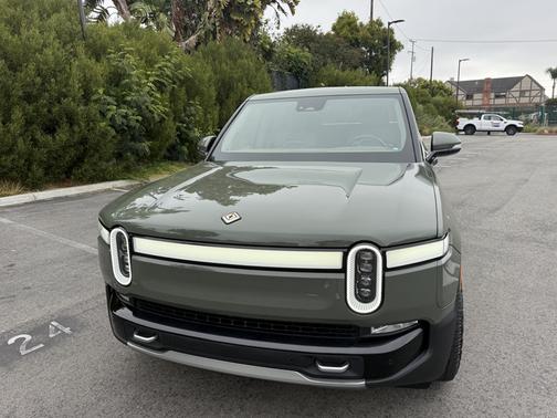 Green 2022 Rivian R1T Launch Edition