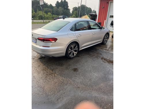 2021 Volkswagen Passat 2.0T SE