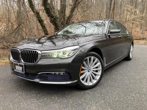 2017 BMW 740 i xDrive