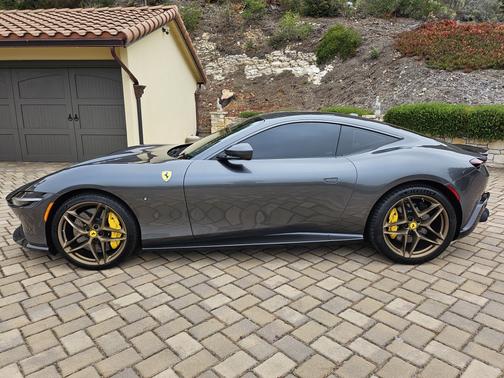 2024 Ferrari Roma Base