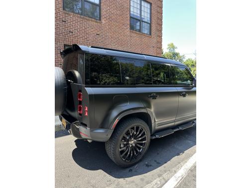 2021 Land Rover Defender SE