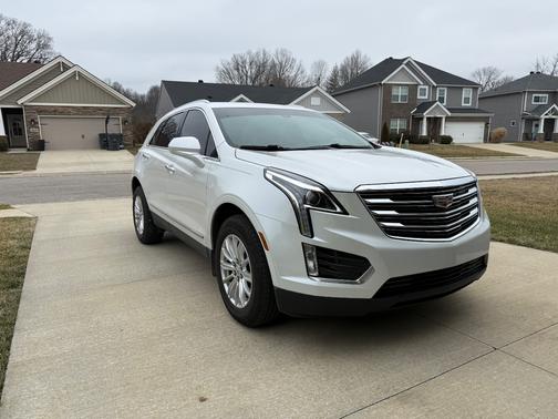 2017 Cadillac XT5 Base