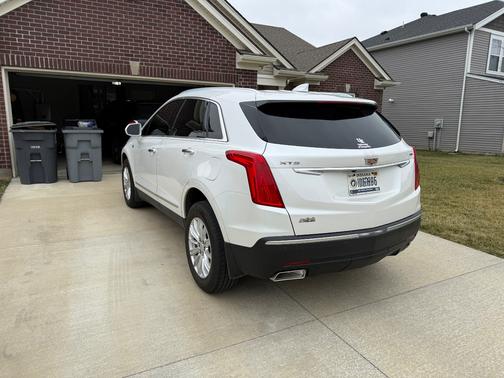 2017 Cadillac XT5 Base