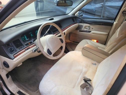 1996 Lincoln Town Car Cartier Designer