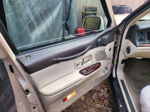 1996 Lincoln Town Car Cartier Designer