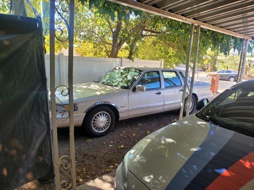1996 Lincoln Town Car Cartier Designer