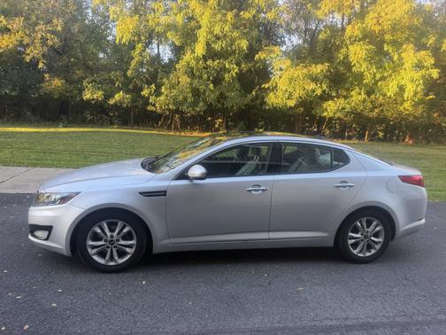 Silver 2011 Kia Optima EX