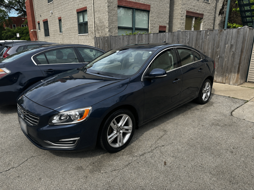 Blue 2014 Volvo S60 T5 Platinum