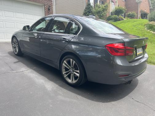2017 BMW 330 i xDrive