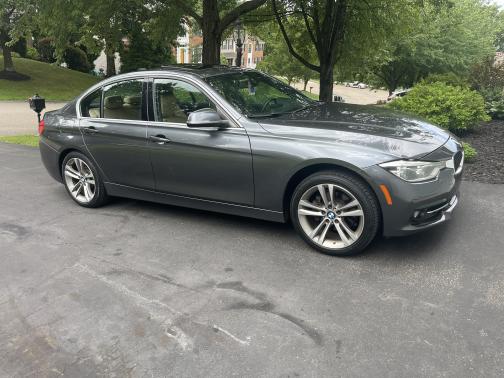 2017 BMW 330 i xDrive