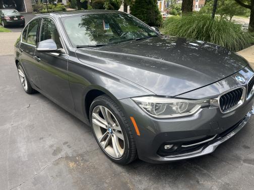 2017 BMW 330 i xDrive