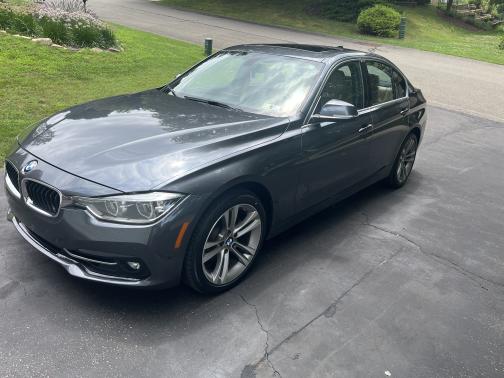 2017 BMW 330 i xDrive